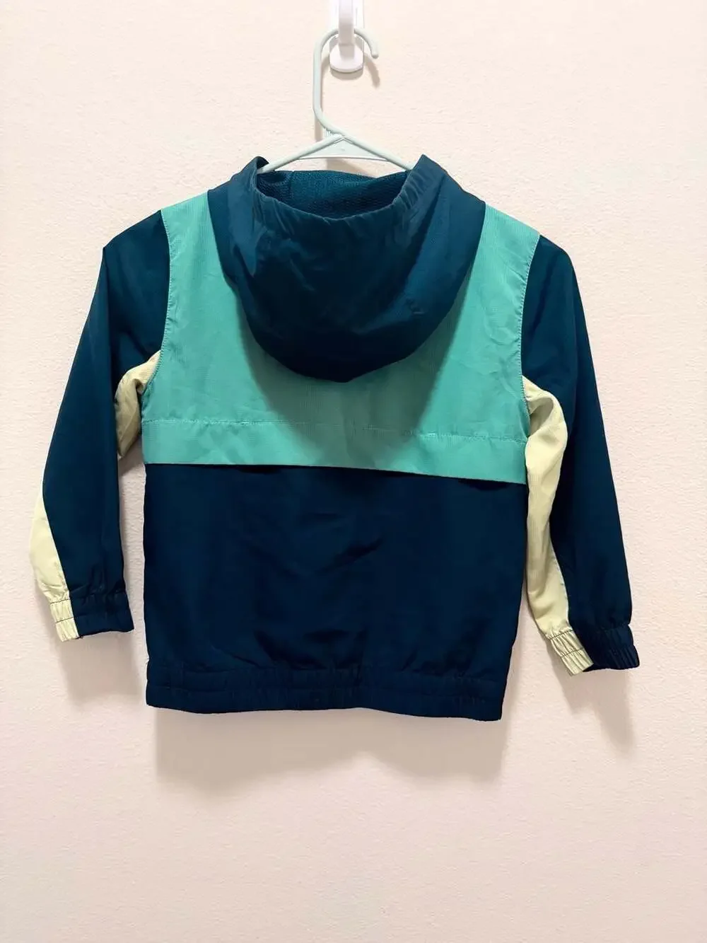 Tommy Bahama Boys Colorblock 1/2 Zip Hooded Windbreaker Jacket Size S 5/6